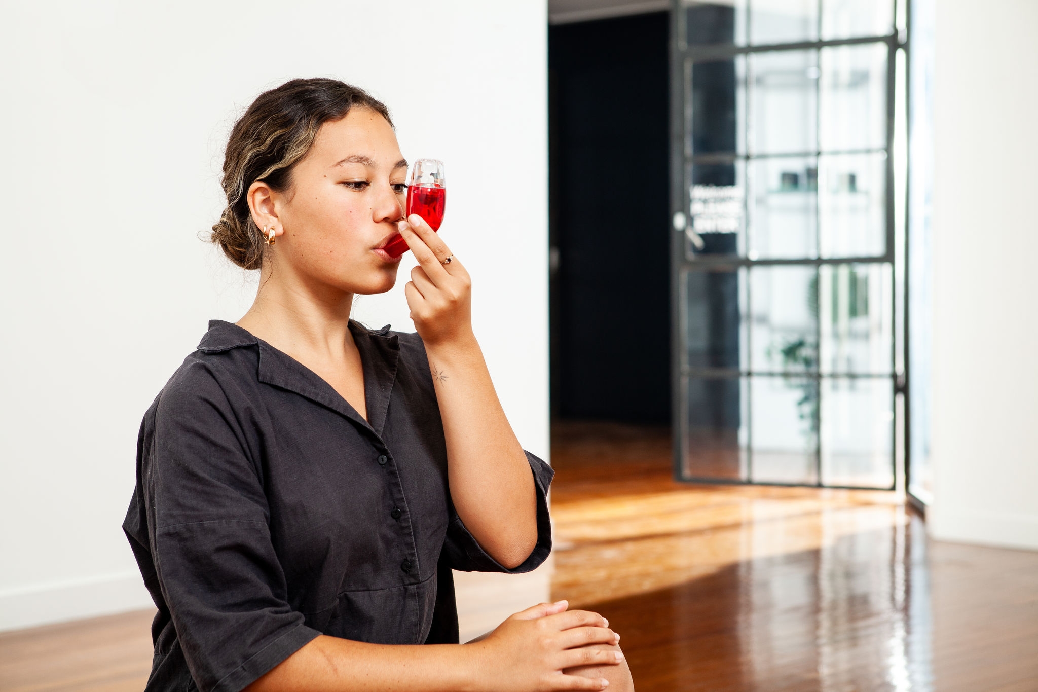 woman-using-manual-breathing-aid-device